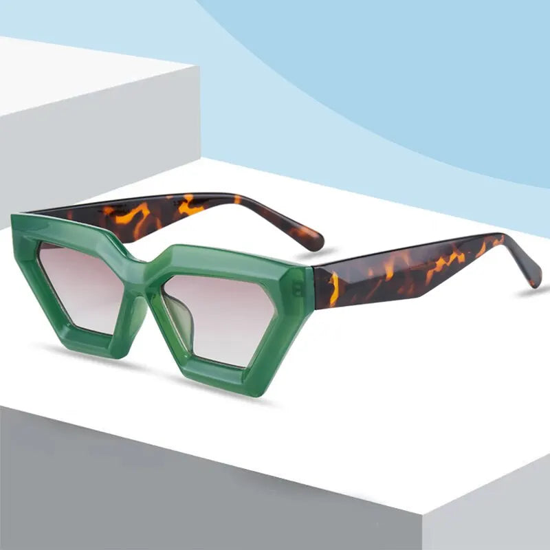 Emma™ - Retro & Modern