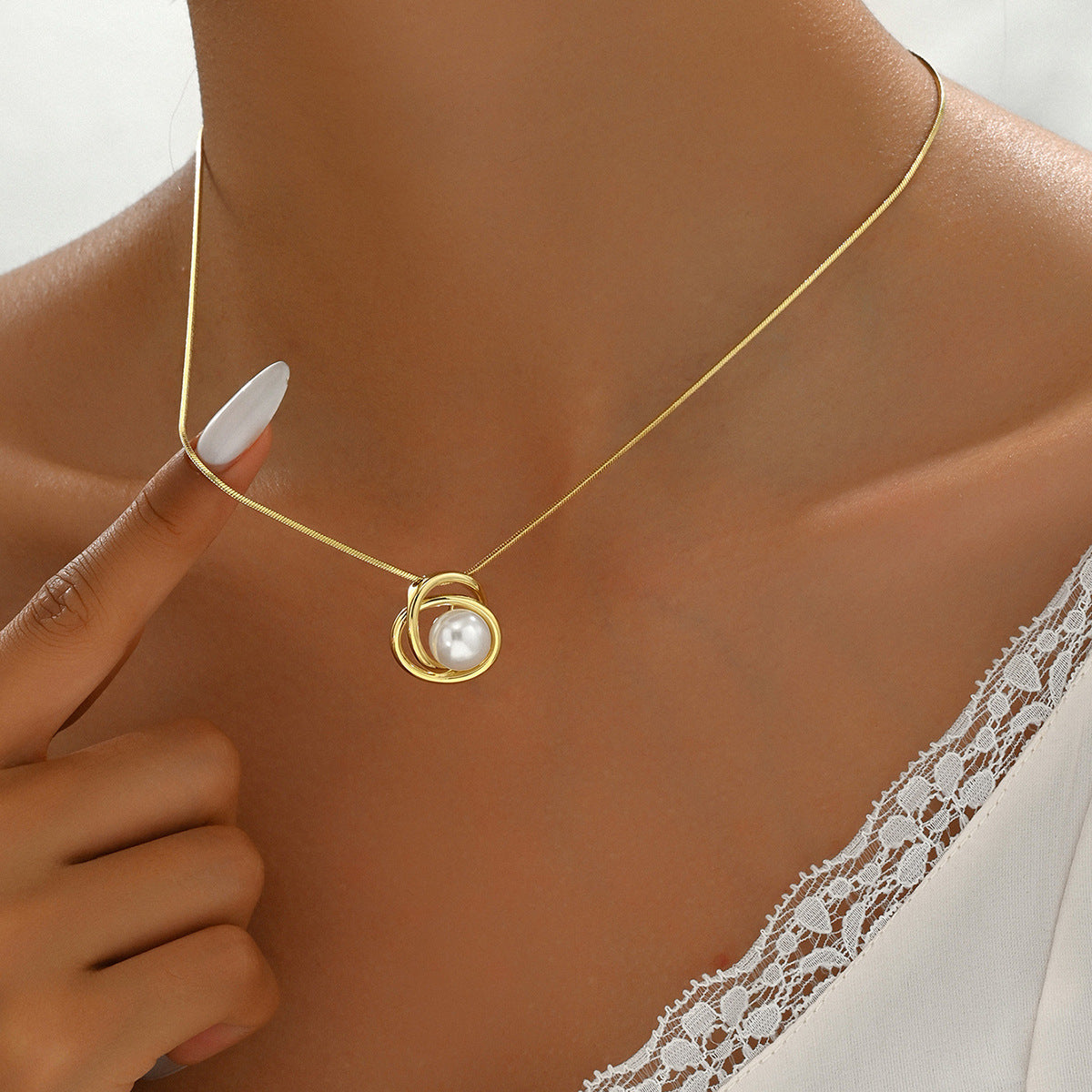 Heike™ - Damesketting met parelmoeren hanger