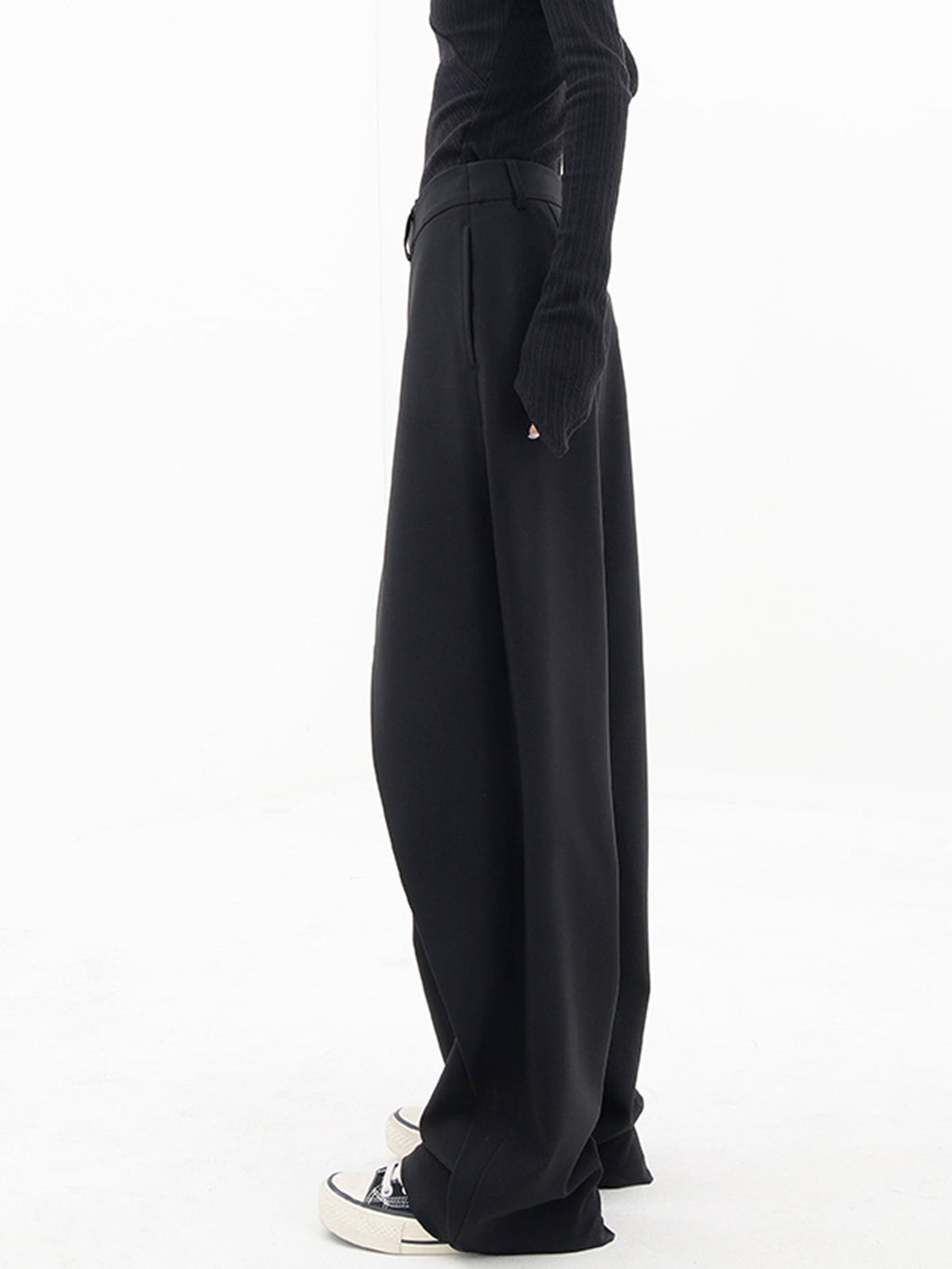 Pauline™ - Broek met wijde pijpen en asymmetrische en overlappende knopen