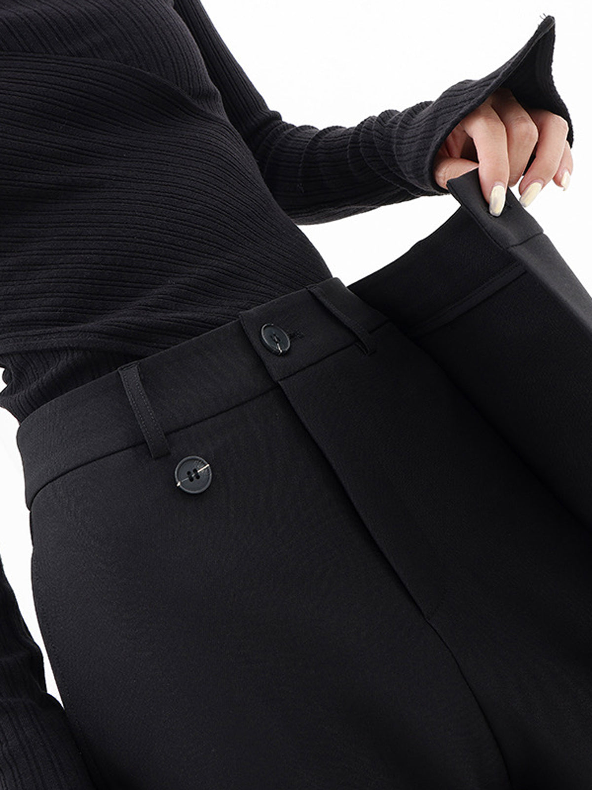 Pauline™ - Broek met wijde pijpen en asymmetrische en overlappende knopen