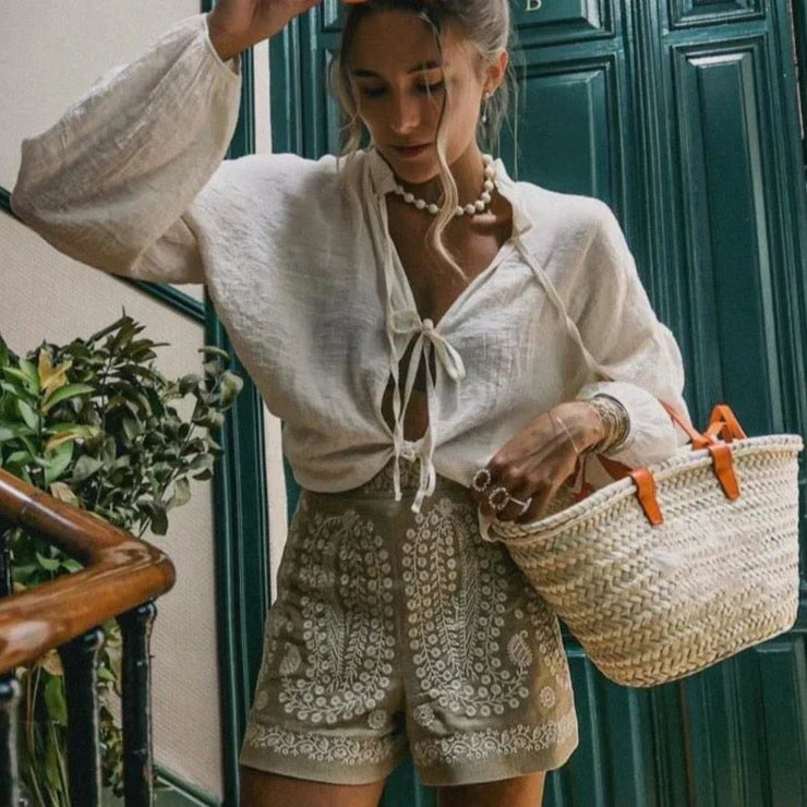 Brea™ - Linnen shorts met bloemenborduursel