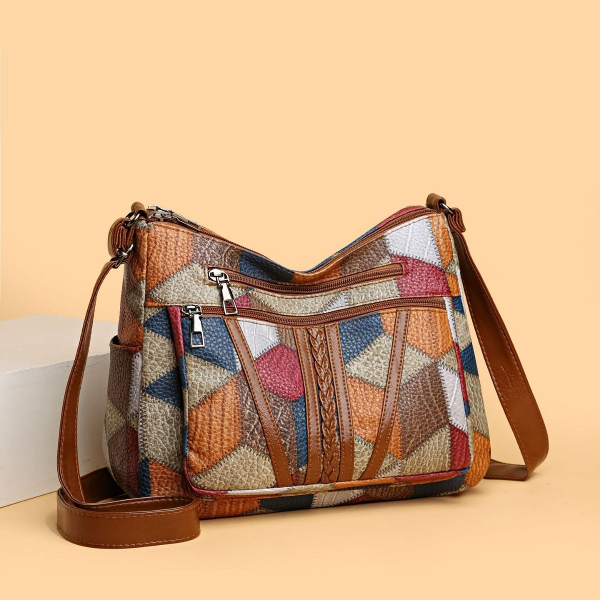 Mirella™ - Dameskruistas met veelkleurige geometrische retroprint