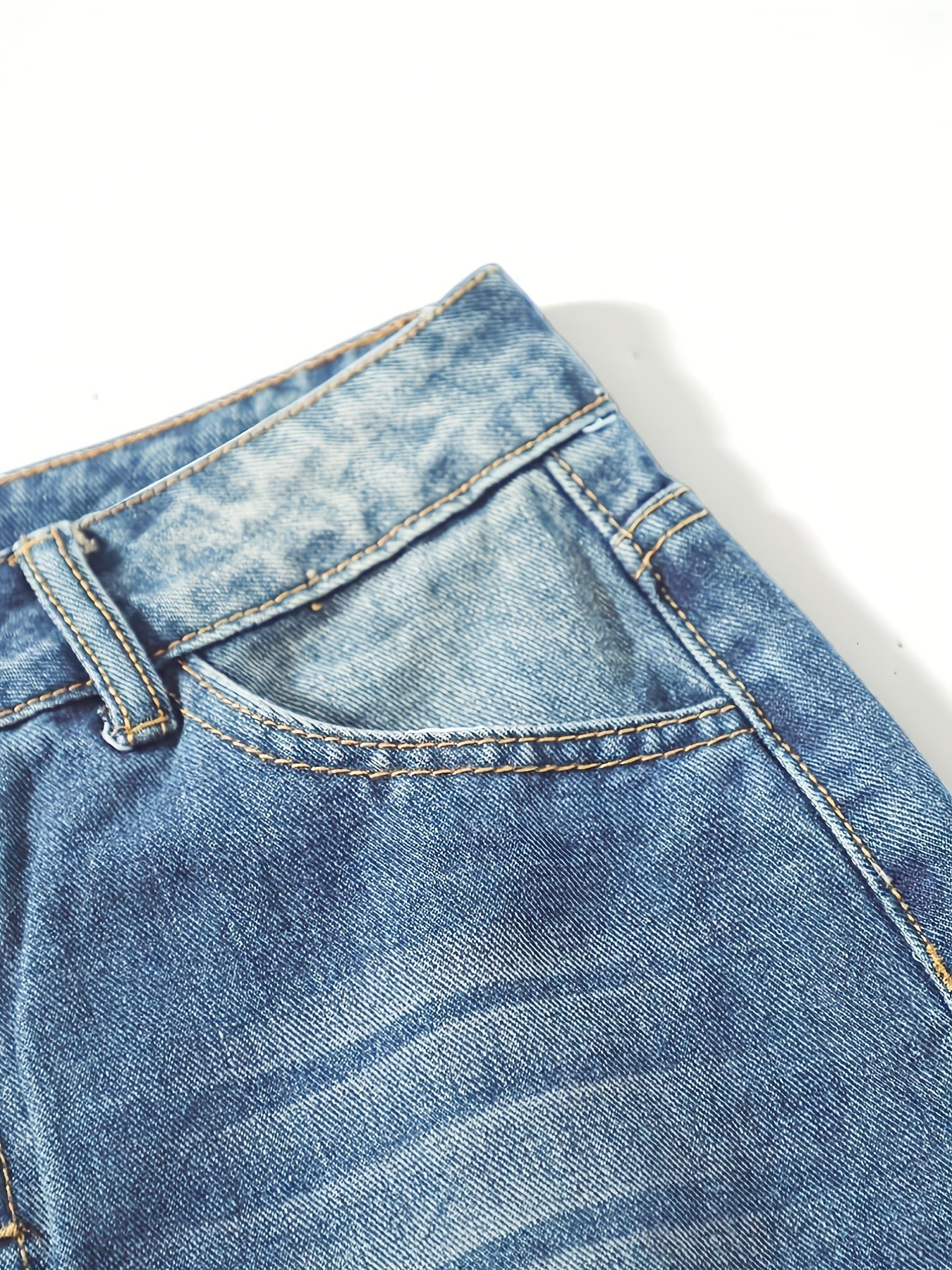 Quinn™ - Losvallende Rechte Jeans met Knoop