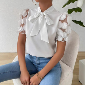 Cirelle™ - Effen kanten zomerblouse met strik en korte mouwen