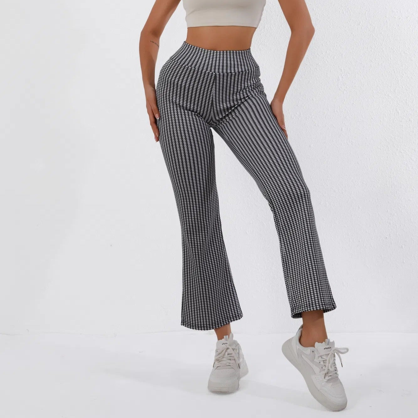 Renata™ - Wijduitlopende damesbroek van stretchstof met klassieke print