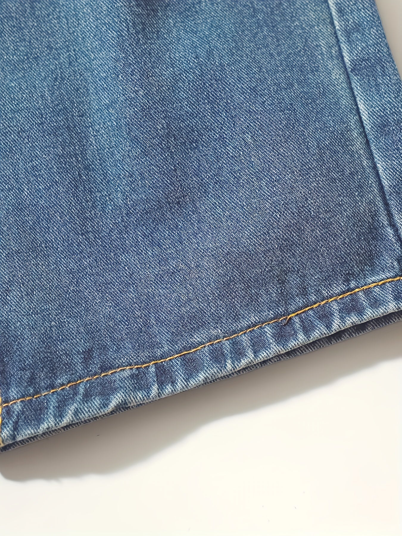 Quinn™ - Losvallende Rechte Jeans met Knoop