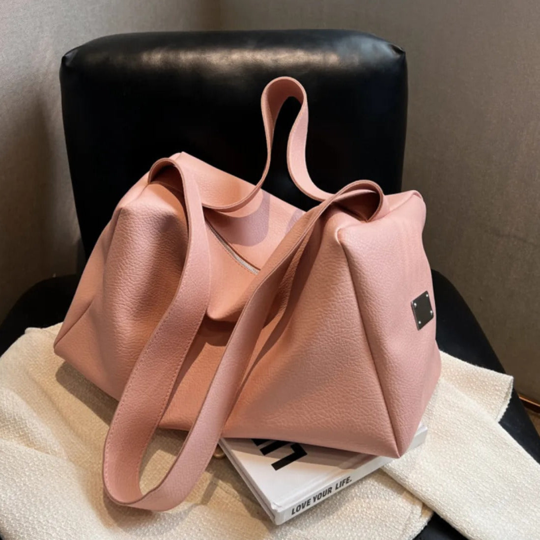 Andrea™ - Damestas van synthetisch leer met grote inhoud en casual stijl