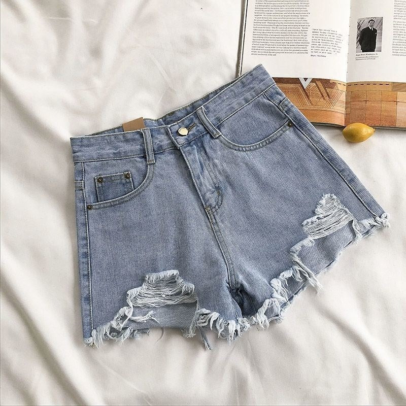 Estelle™ - Damesshort van denim met gerafeld effect