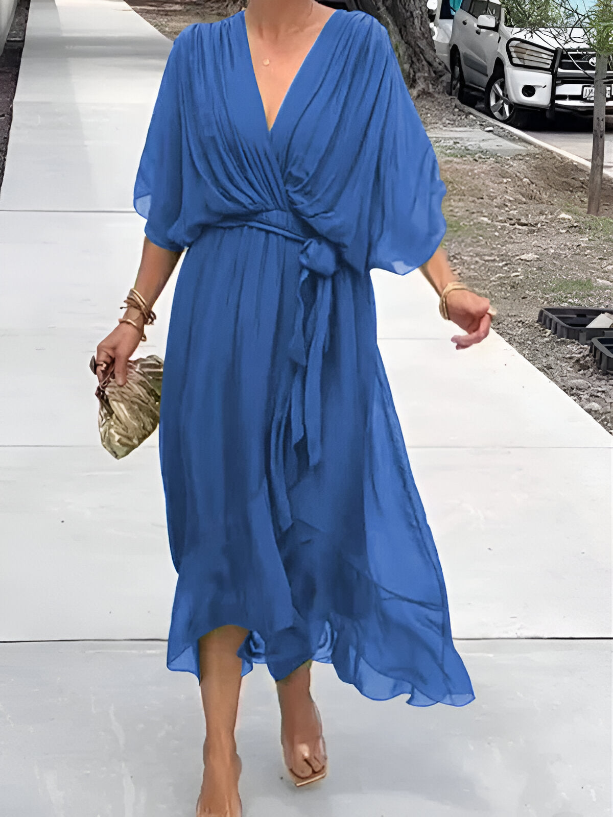 Monique™ - Chiffon jurk met V-hals